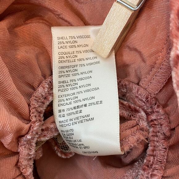 Free People Yours Truly Velvet Lace Trim Low Cut V Neck Crop Top Size Small - Picture 10 of 13